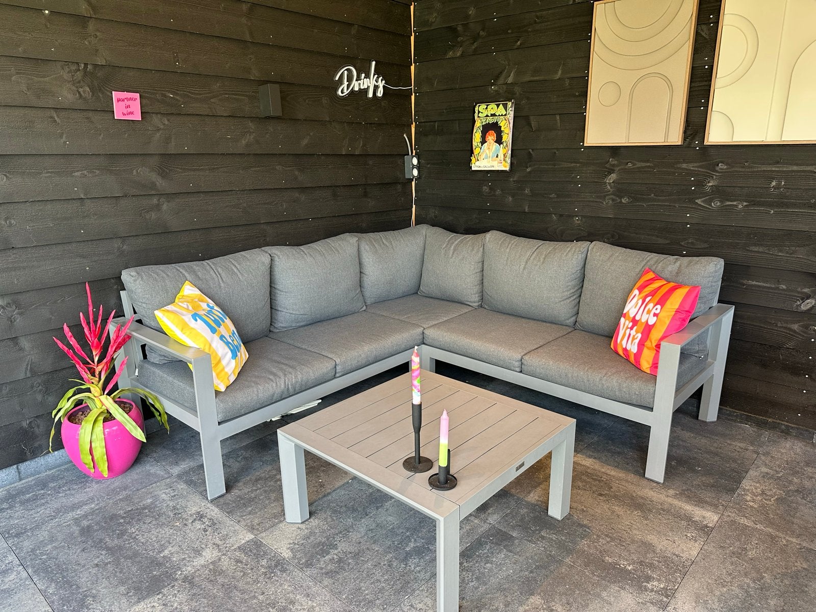 Loungeset met tafel - altijd binnen gestaan, Tuin en Terras, Tuinsets en Loungesets, Ophalen, 5 zitplaatsen, Aluminium, Zo goed als nieuw