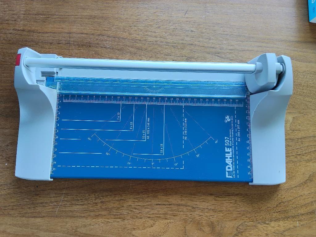 Papier snijder/Dahle 507, Gereedschap of Toebehoren, Zo goed als nieuw, Papier of Karton, Blauw