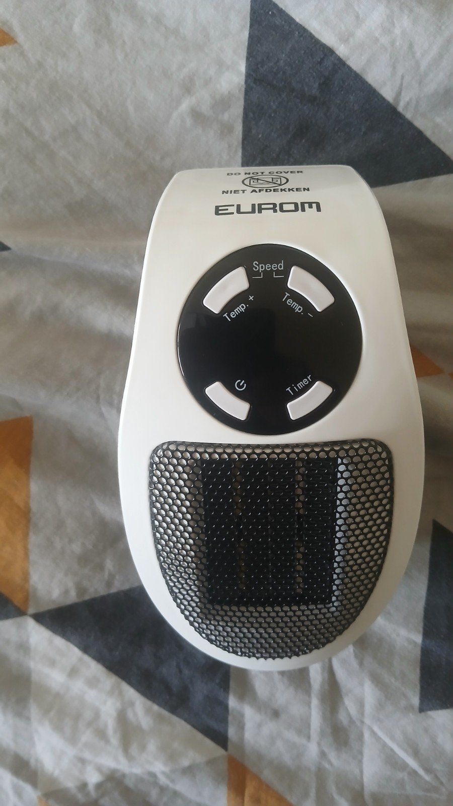 Eurom Heat Plug-In keramische ventilatorkachel van 500 Watt, Ophalen of Verzenden, Minder dan 60 cm, Radiator, Minder dan 30 cm