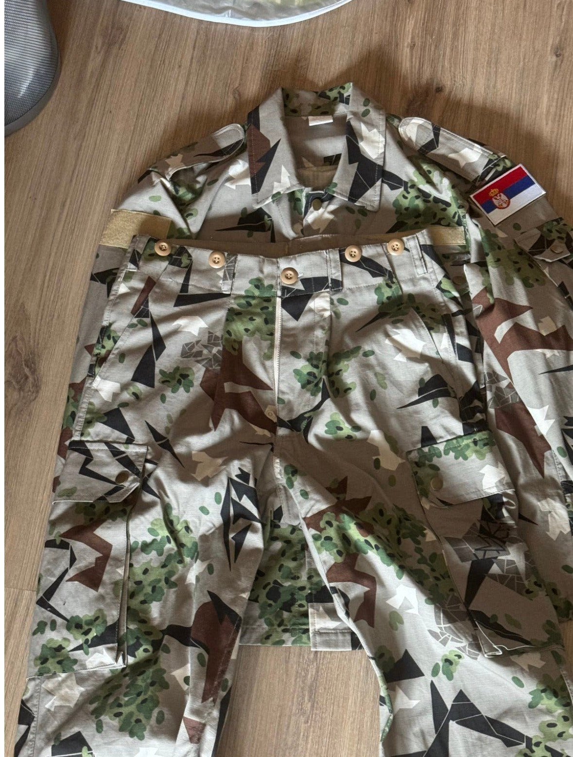 Servië experimenteel camouflage joegoslavie, Ophalen of Verzenden, Landmacht, Overige gebieden, Kleding of Schoenen