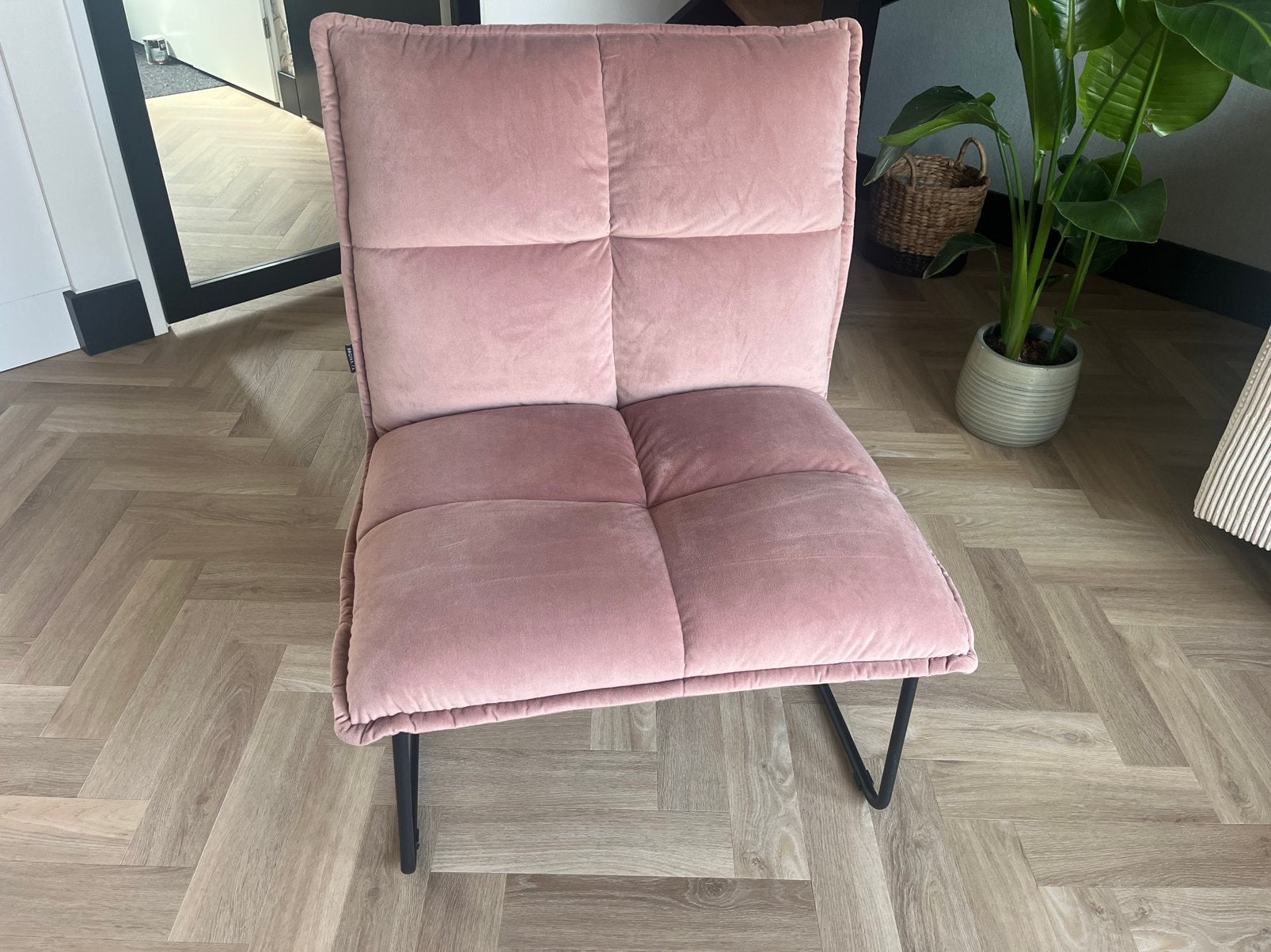 Roze velvet fauteuil, Ophalen, Eenpersoons, Minder dan 75 cm, Zo goed als nieuw