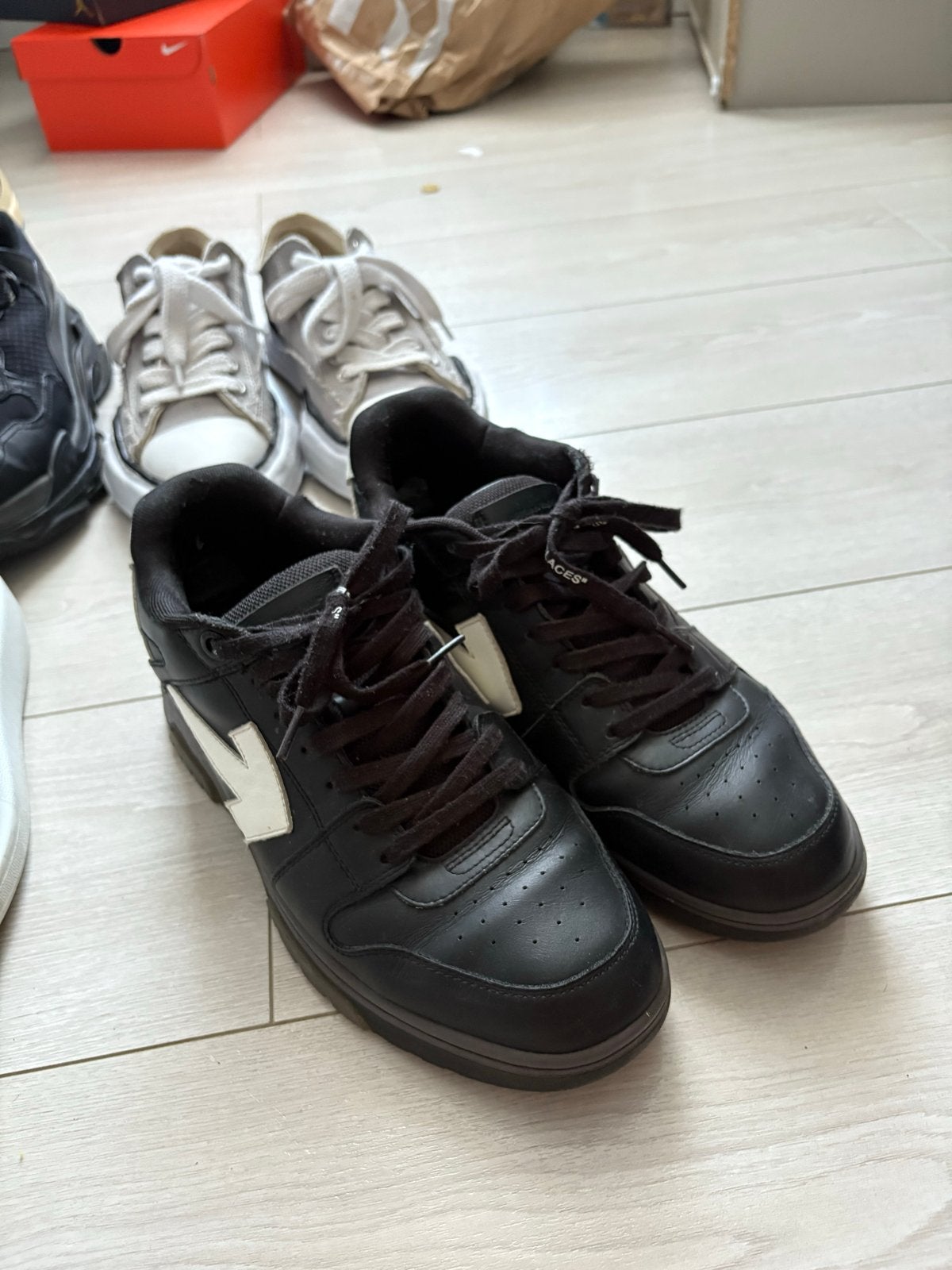 Off-White Out of Office Sneakers Zwart maat 43, Kleding | Heren, Schoenen, Ophalen of Verzenden, Gedragen, Zwart, Sneakers of Gympen