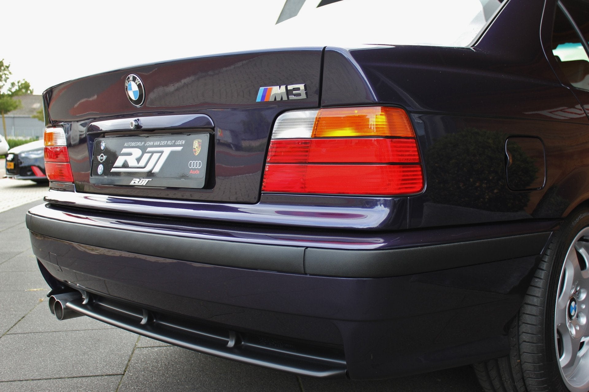 BMW M3 3.2 Sedan SMG *Fully restored in mint condition*, foto 10