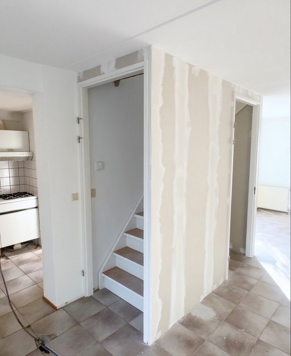 Extra slaapkamer of wandje creëren? Timmerman beschikbaar!, Ophalen, Zo goed als nieuw