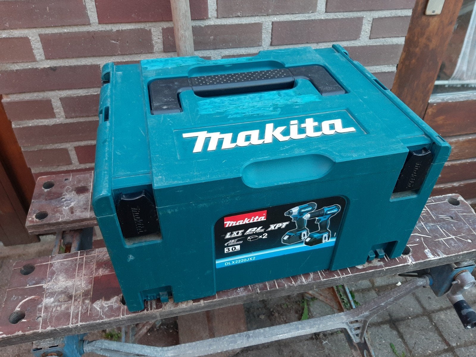 Makita DLX2220JX2 Boor- en Schroefmachine Set kist, Ophalen of Verzenden, Gebruikt