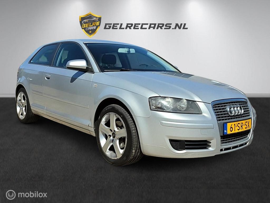 Audi A3 1.6 Attraction nette staat nieuwe apk !, Voorwielaandrijving, Gebruikt, 4 cilinders, Parkeersensor