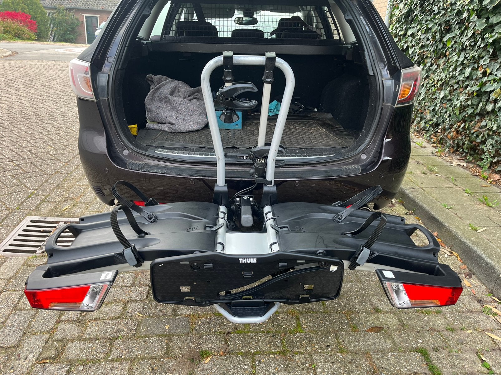 thule easyfold 931, Auto diversen, Ophalen, Zo goed als nieuw, Brede banden, 2 fietsen