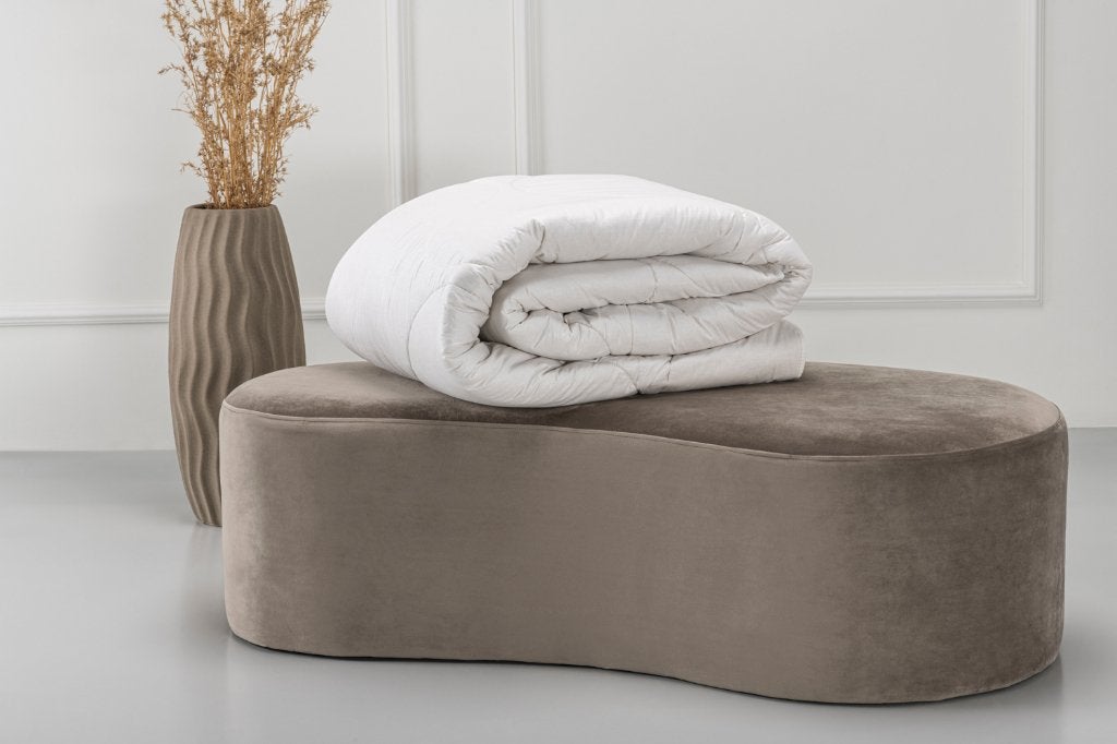 Wol Dekbed met klittenband 4-seizoenen 240x220 lits-jumeaux, Huis en Inrichting, Slaapkamer | Beddengoed, Lits-jumeaux, Wit, Koppelbaar