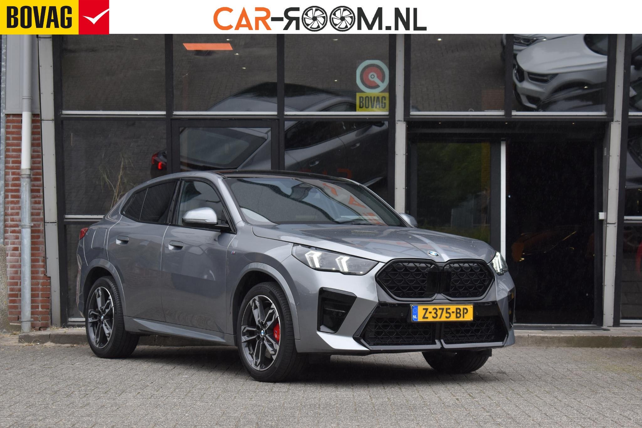 BMW X2 sDrive20i Launch Edition M-Pakket Pano Harman/Kardon, X2, Met garantie (alle), Bedrijf, 3 cilinders