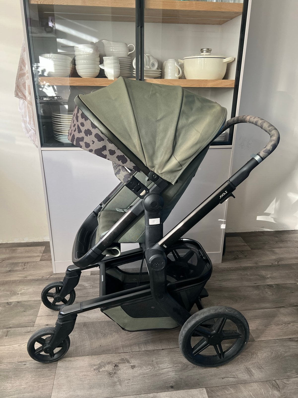 Joolz Day+ Marvellous Green Kinderwagen, Gebruikt, Met reiswieg, Ophalen, Kinderwagen