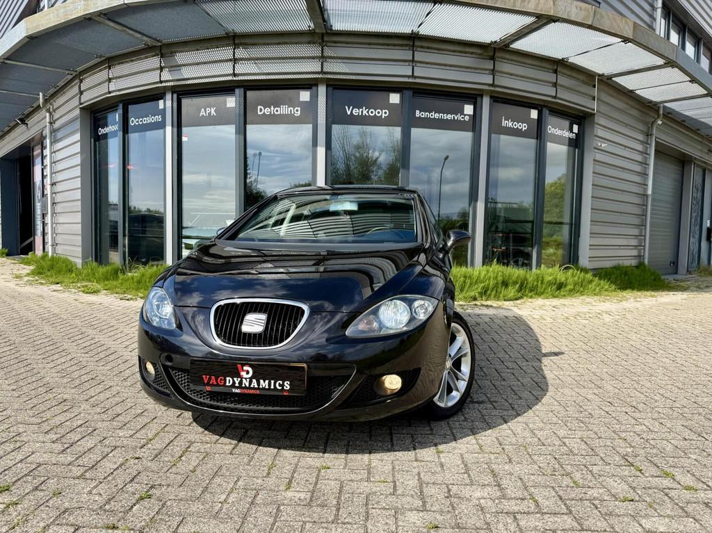 Seat Leon 1.6 APK NIEUW Apple Carplay Android LED 18 Inch, Gebruikt, 4 cilinders, Leon, Zwart