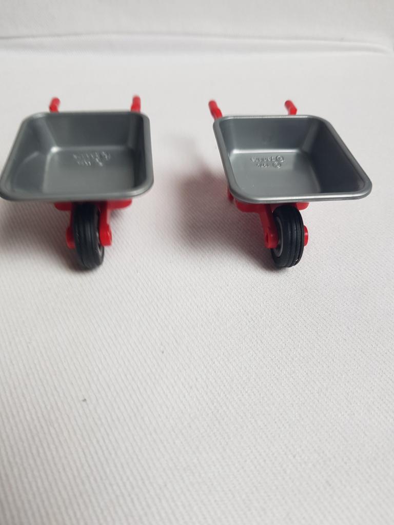 2 kruiwagens van playmobiel, Ophalen of Verzenden, Gebruikt, Los playmobil