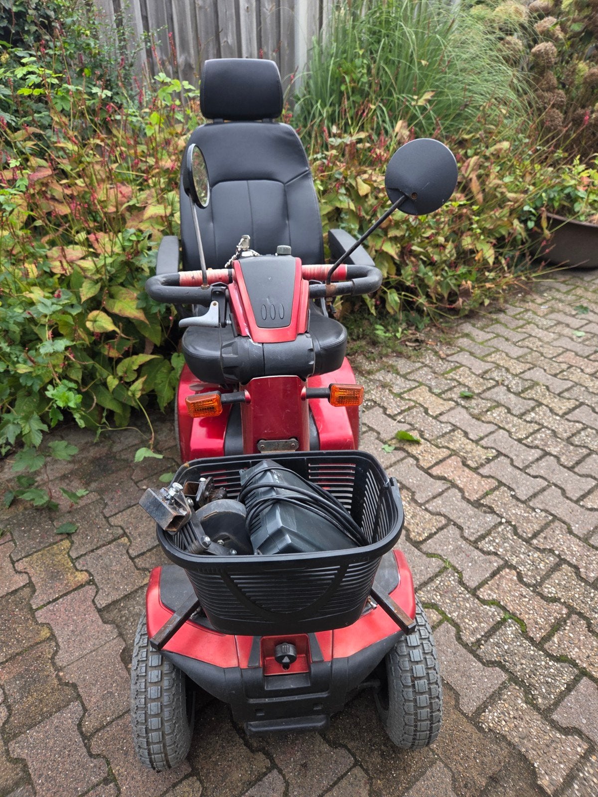 2 opknap scootmobielen 1 mango en 1 pride TEKST LEZEN!!!!, Diversen, 10 km/u of minder, Gebruikt, Ophalen of Verzenden, Mango
