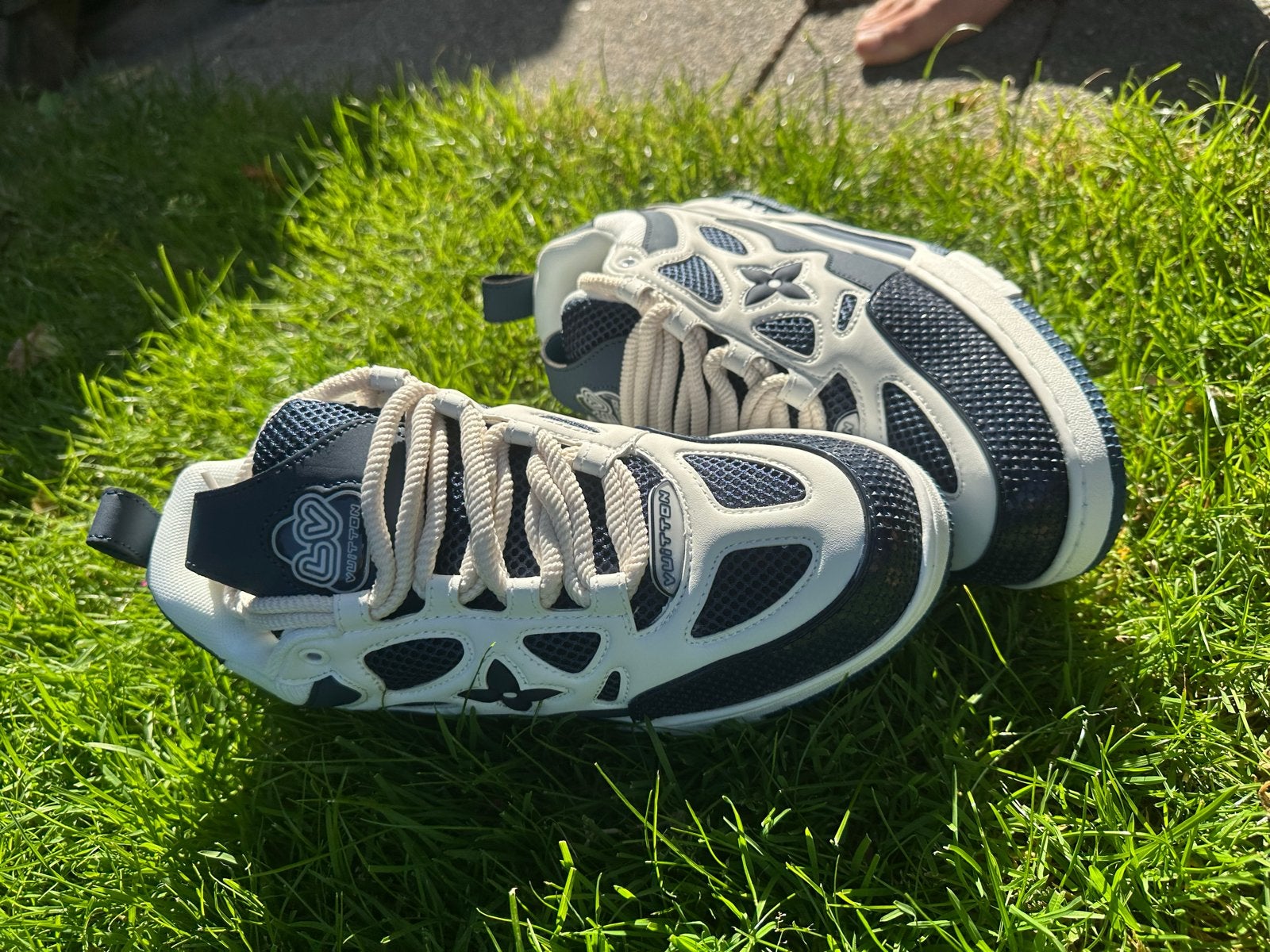 Louis Vuitton sneakers, maat 42, zo goed als nieuw, Ophalen of Verzenden, Zo goed als nieuw, Blauw, Sneakers of Gympen