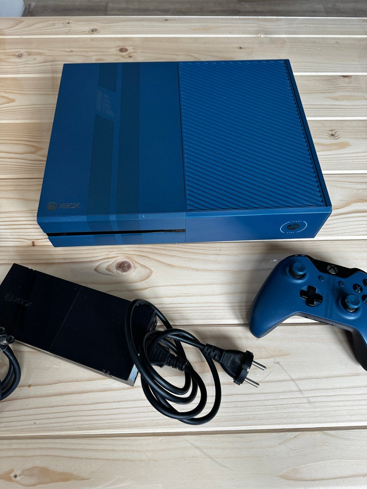 Xbox One Forza Editie met controller en 4 racegames, Spelcomputers en Games, Ophalen, Xbox One, Met 1 controller, Gebruikt