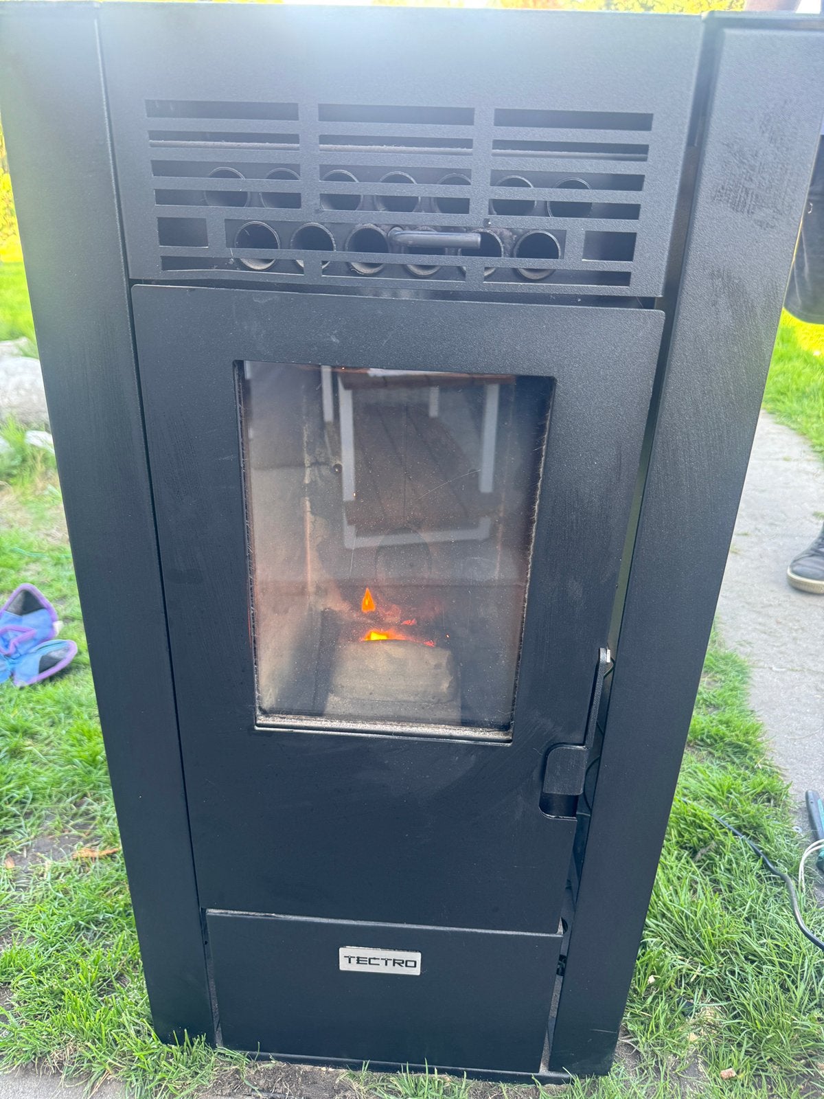 Tectro pelletkachel 8,24kw met remote uit 2023, Huis en Inrichting, Ophalen, Zo goed als nieuw, Overige brandstoffen, Pelletkachel