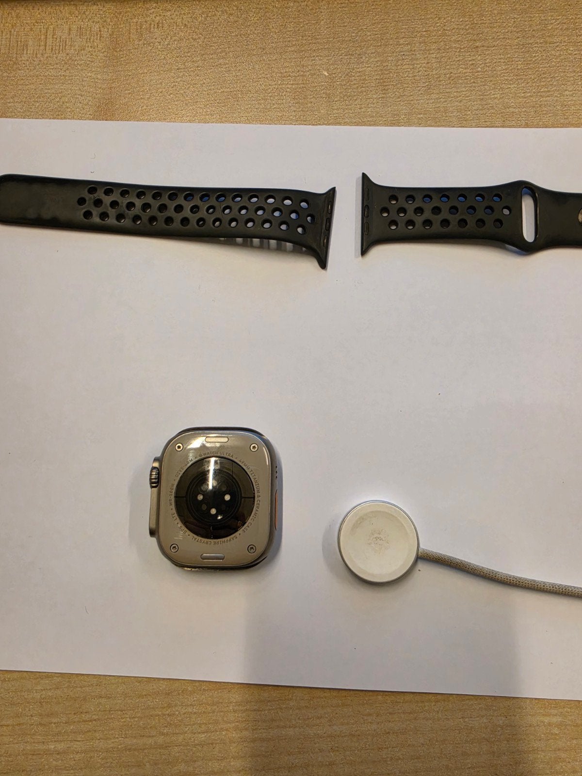 Te koop aangeboden: Apple Watch Ultra 2 49mm met GPS + LTE/C, Apple Watch ⌚️, IOS, Conditie, Ophalen of Verzenden