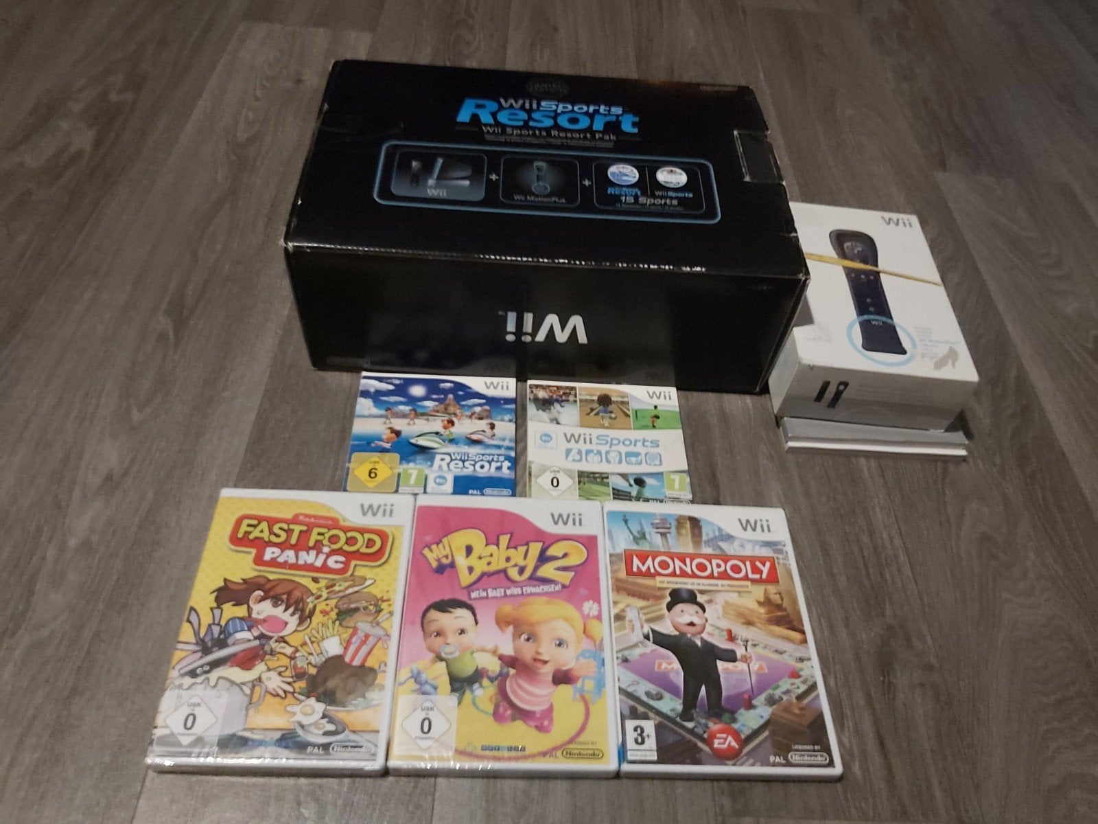 Wii Sport Resort - Wii Accessoires., Ophalen of Verzenden, Met 2 controllers, Met stuurtje