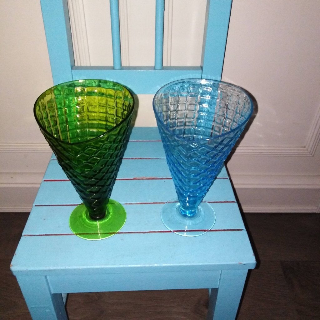 ijscoupe met een wafelpatroon 2 stuks, Ophalen, Glas of Glazen, Gebruikt, Glas