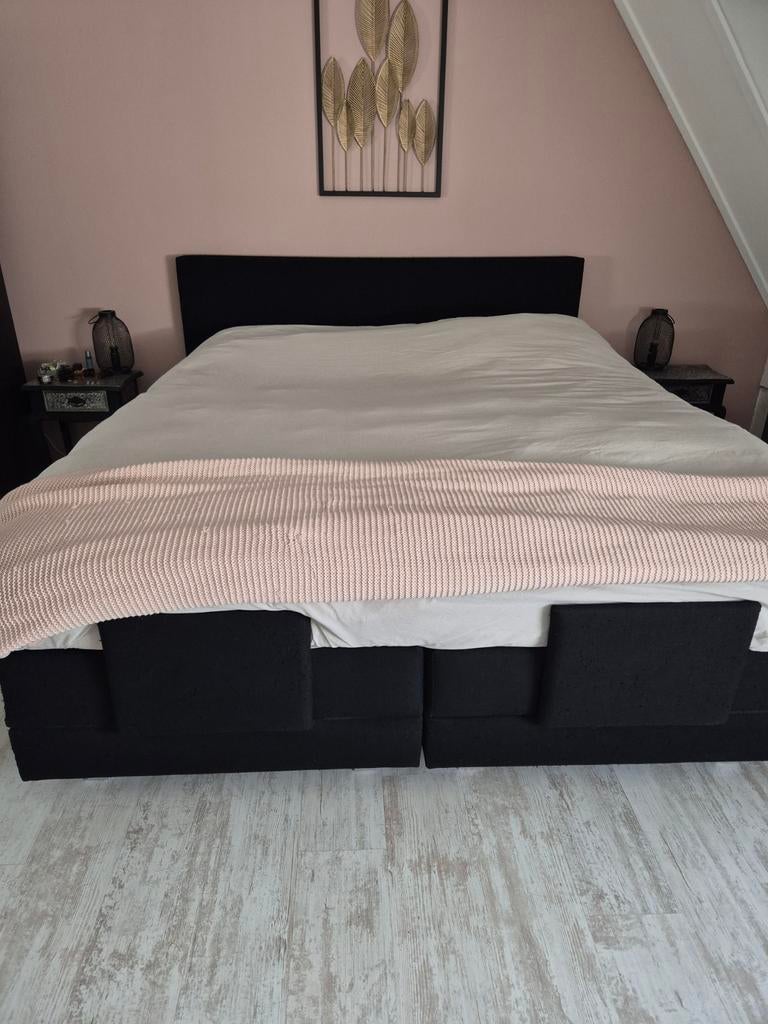 Gratis goed werkende Elektrische boxspring 180x200m, Ophalen of Verzenden