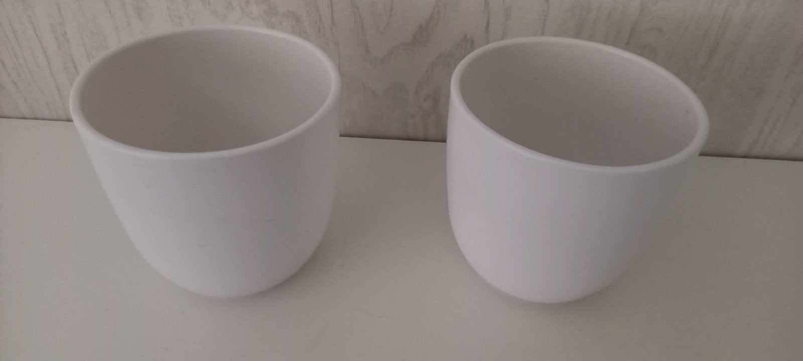 Set van 2 witte keramische bloempotten, Porselein of Keramiek, Schaal, Rond, Ophalen of Verzenden