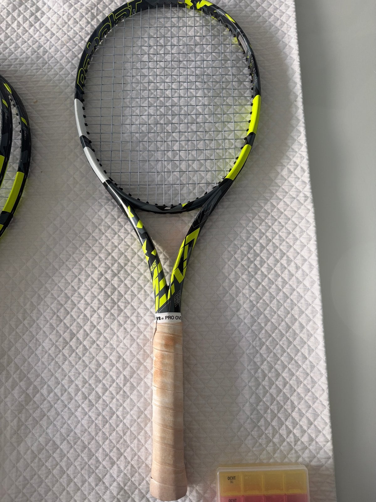 Babolat Pure Aero Tennissracket - Zwaar gebruikt, Sport en Fitness, L2, Ophalen of Verzenden, Zo goed als nieuw, Racket