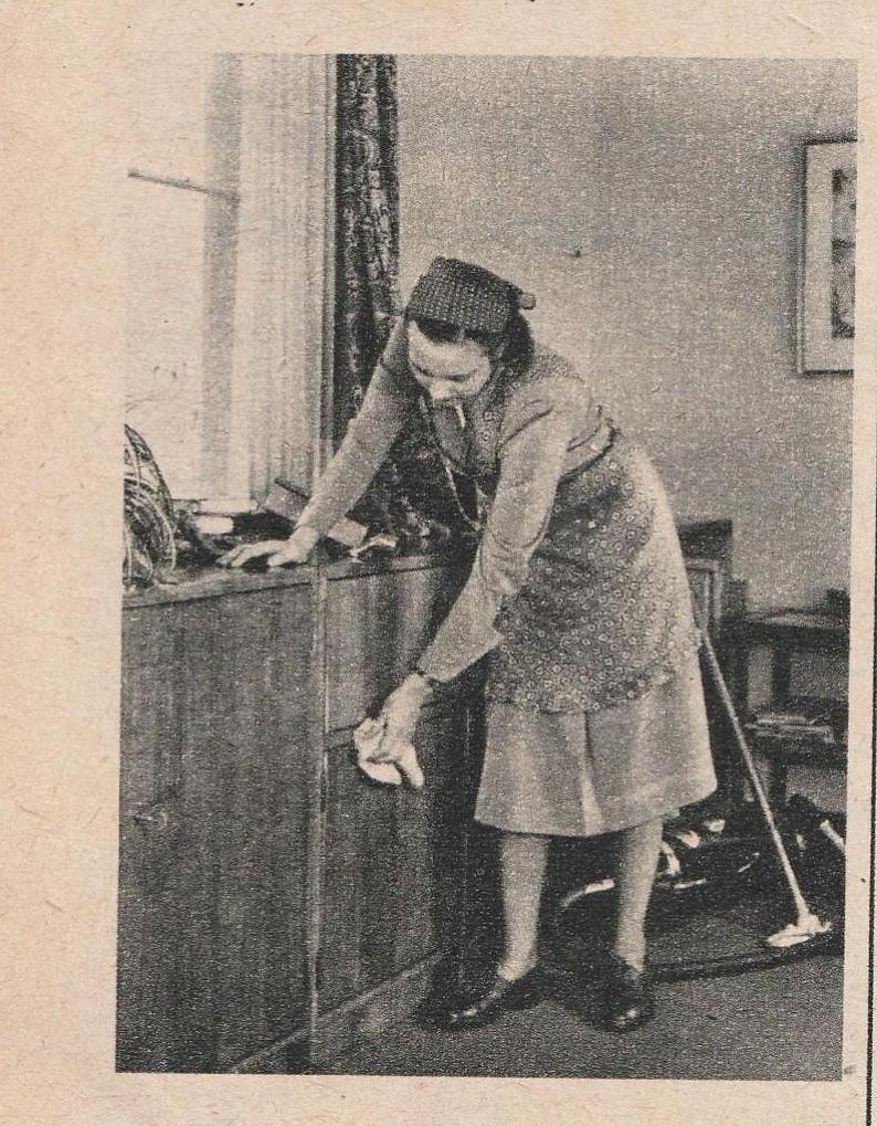 retro reclame 1951 Bleyle damesmode zwoegende huisvrouw, Verzenden, Overige typen
