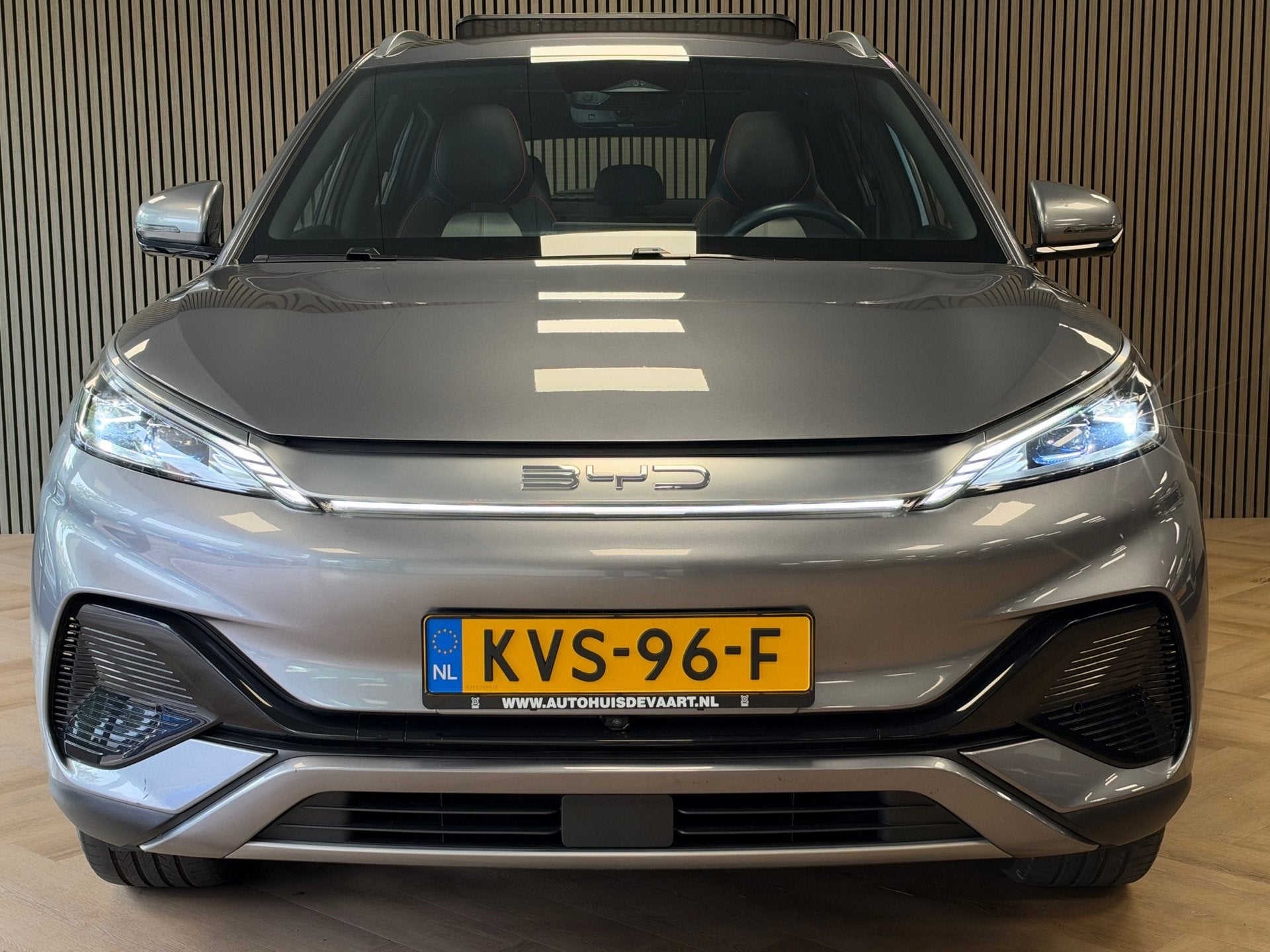 BYD Atto 3 Design 60 kWh 420KM SoH 94% BTW PANO NAVI LED ADA, Auto's, Dealer onderhouden, Gebruikt, Met garantie (alle), 204 pk