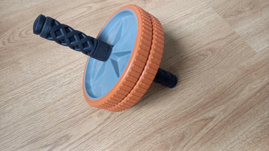 Buikspierwiel, Sport en Fitness, Fitnessmaterialen, Ophalen of Verzenden, Zo goed als nieuw, Benen, Buikspierwiel