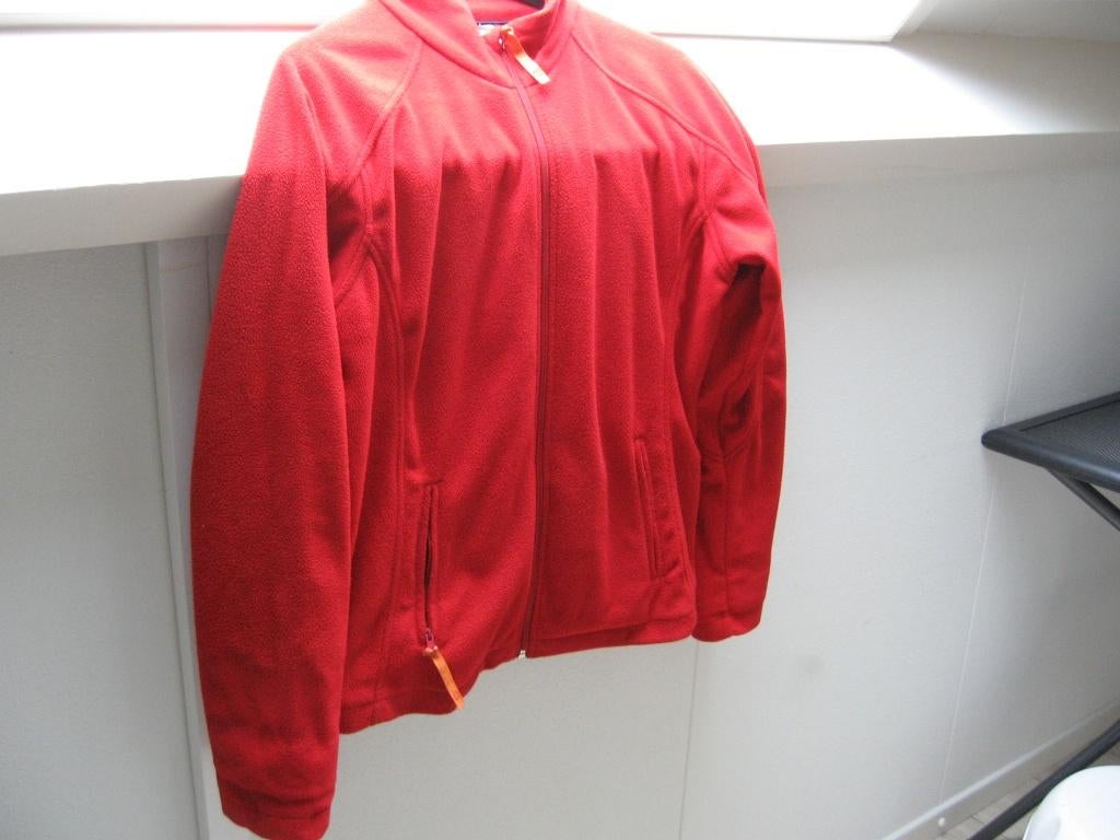 Rode dames fleez jas jack maat M €7.50 + 2 Zakken., Ophalen of Verzenden, Zo goed als nieuw, Maat 38/40 (M), Rood