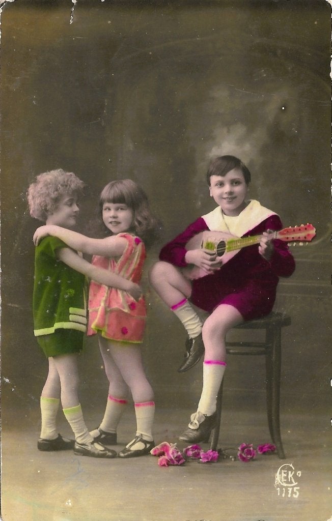 Ansichtkaart  	Luitspeler en dansers, Verzamelen, Verzenden, 1920 tot 1940, Gelopen, Kinderen