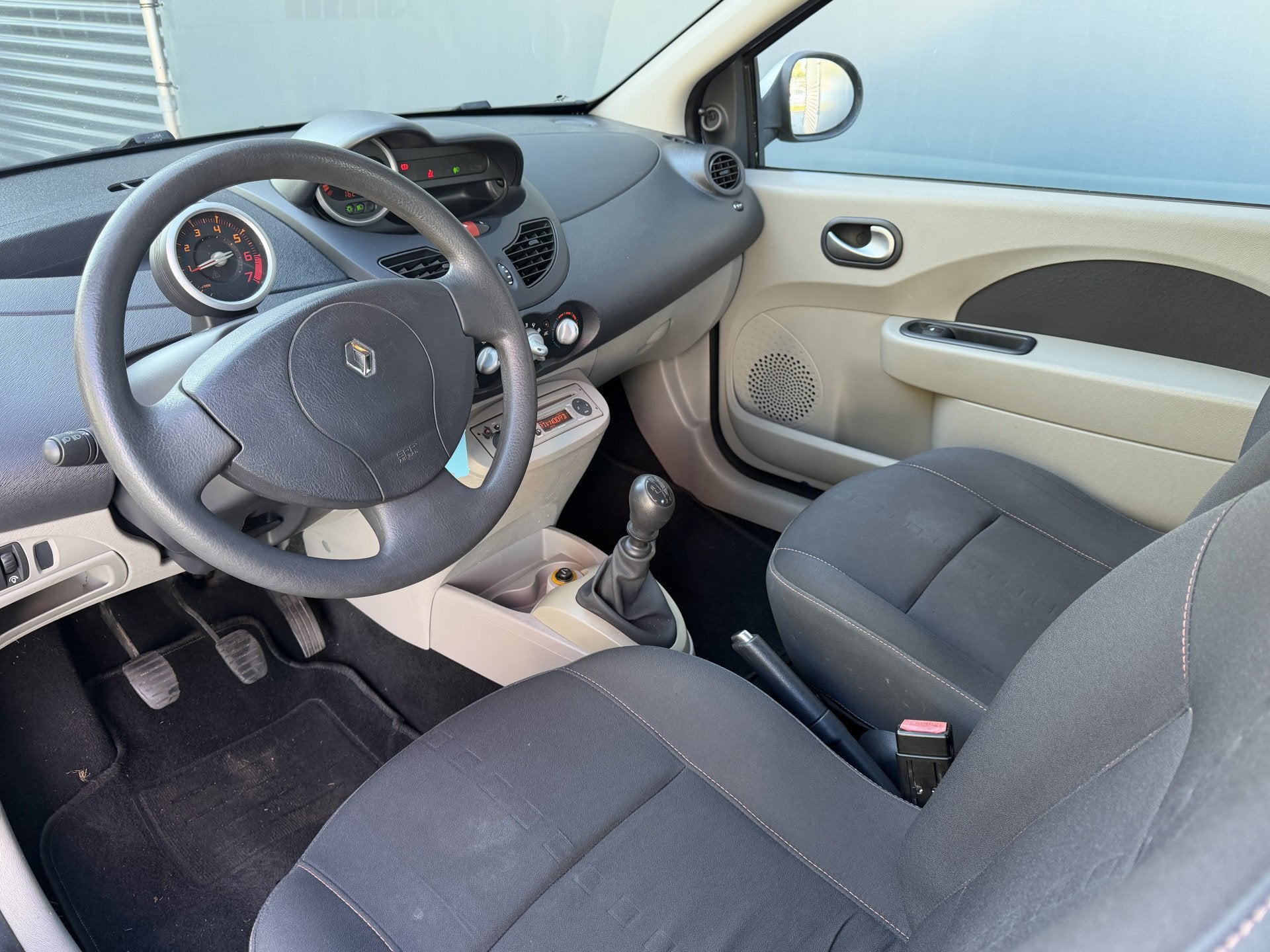 Renault Twingo BWJ 2008 | 1.2 59 PK Dynamique | AIRCO | RADI, Voorwielaandrijving, Gebruikt, 4 cilinders, Origineel Nederlands