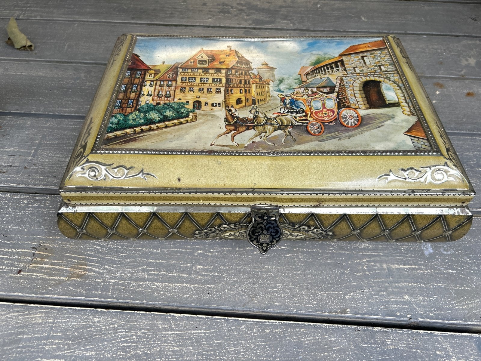 Vintage sieradendoos met koetsafbeelding, Ophalen