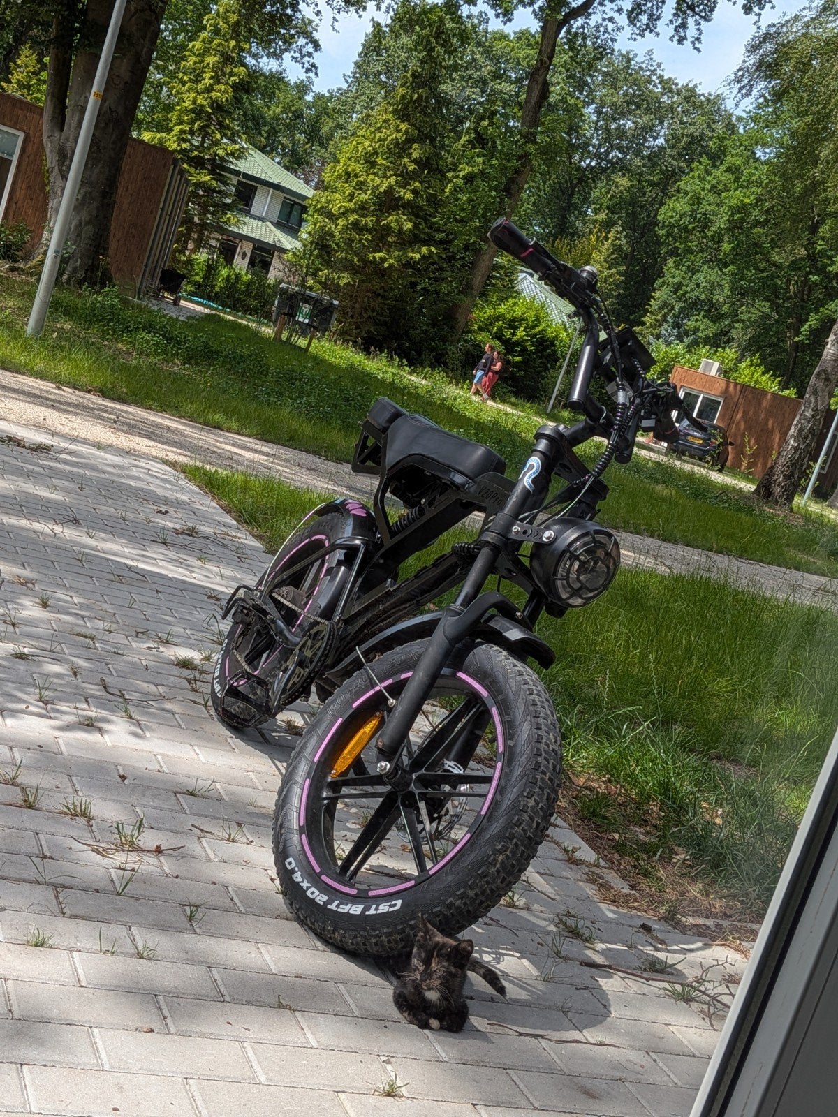 Stoere Fatbike met Roze Accenten - Zo goed als nieuw, Zo goed als nieuw, 51 tot 55 cm, 50 km per accu of meer, Ophalen