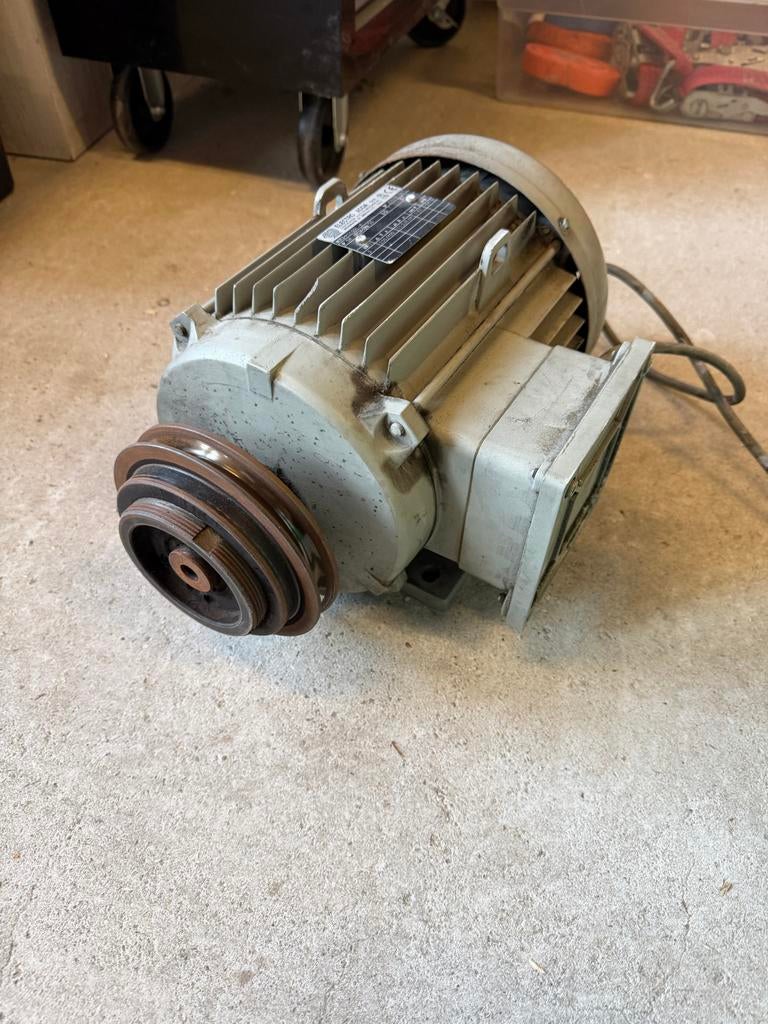 elektromotor met poelie, Ophalen, Gebruikt, Elektromotor, 1400 tot 1800 rpm