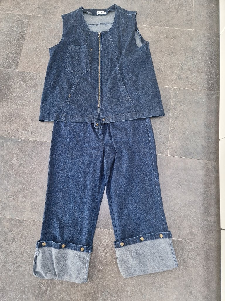 CLARISSE denim spijkerpak, (driekwart}broek met hesje, Blauw, Clarisse, Ophalen of Verzenden, Zo goed als nieuw