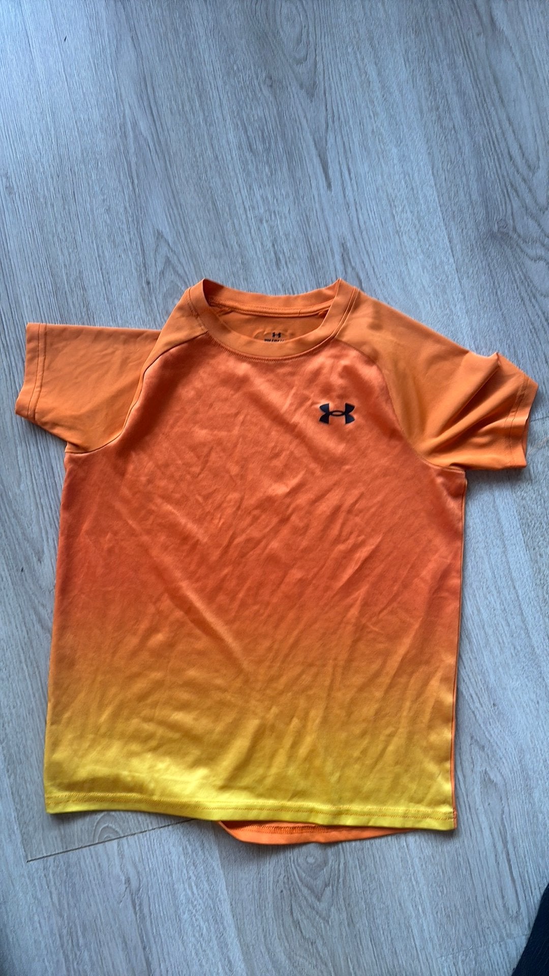 under armour shirt Kindermaat: M, Ophalen, Zo goed als nieuw
