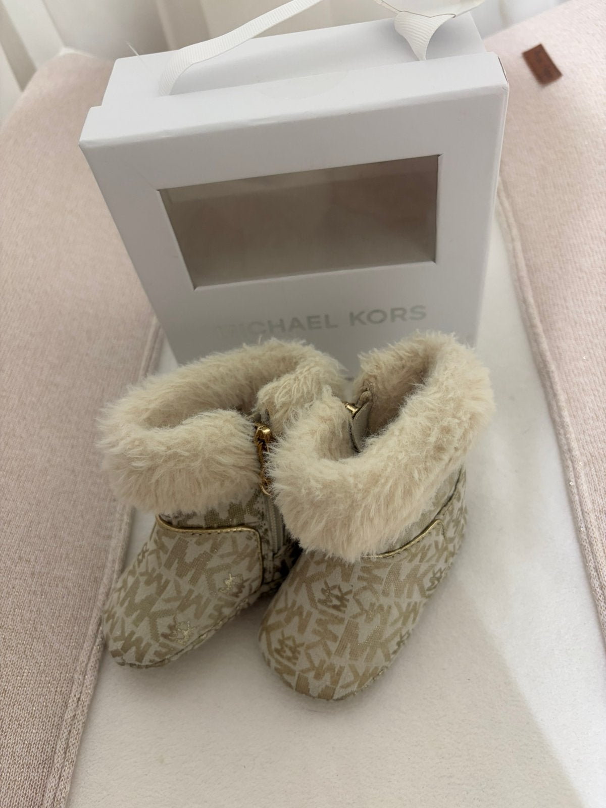 Michael kors laarsjes maat 16, Kinderen en Baby's, Babykleding | Schoentjes en Sokjes, Ophalen of Verzenden, Zo goed als nieuw