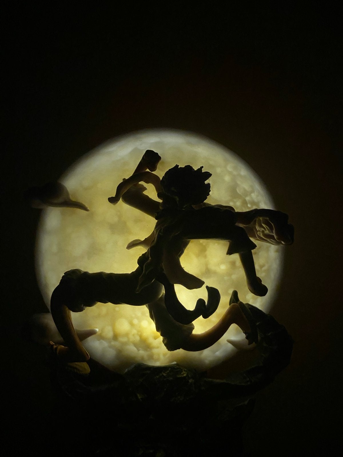 One piece luffy gear 5 met led maan, Ophalen of Verzenden, Zo goed als nieuw