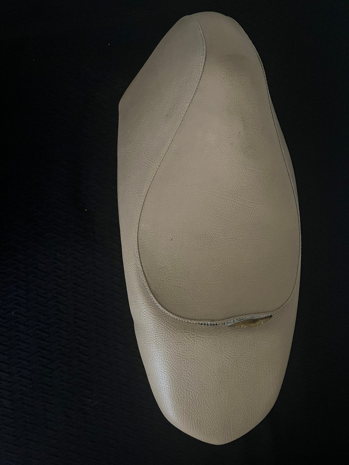 Buddyseat en zadel Peugeot kisbee bruin e5, Ophalen, Zo goed als nieuw, Knoop of Knopen