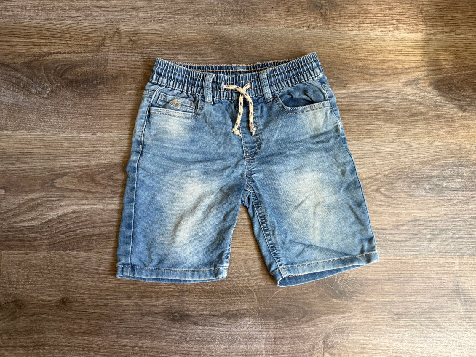 Korte broek maat 122, Kinderen en Baby's, Kinderkleding | Maat 122, Ophalen of Verzenden, Zo goed als nieuw, Jongen, Broek