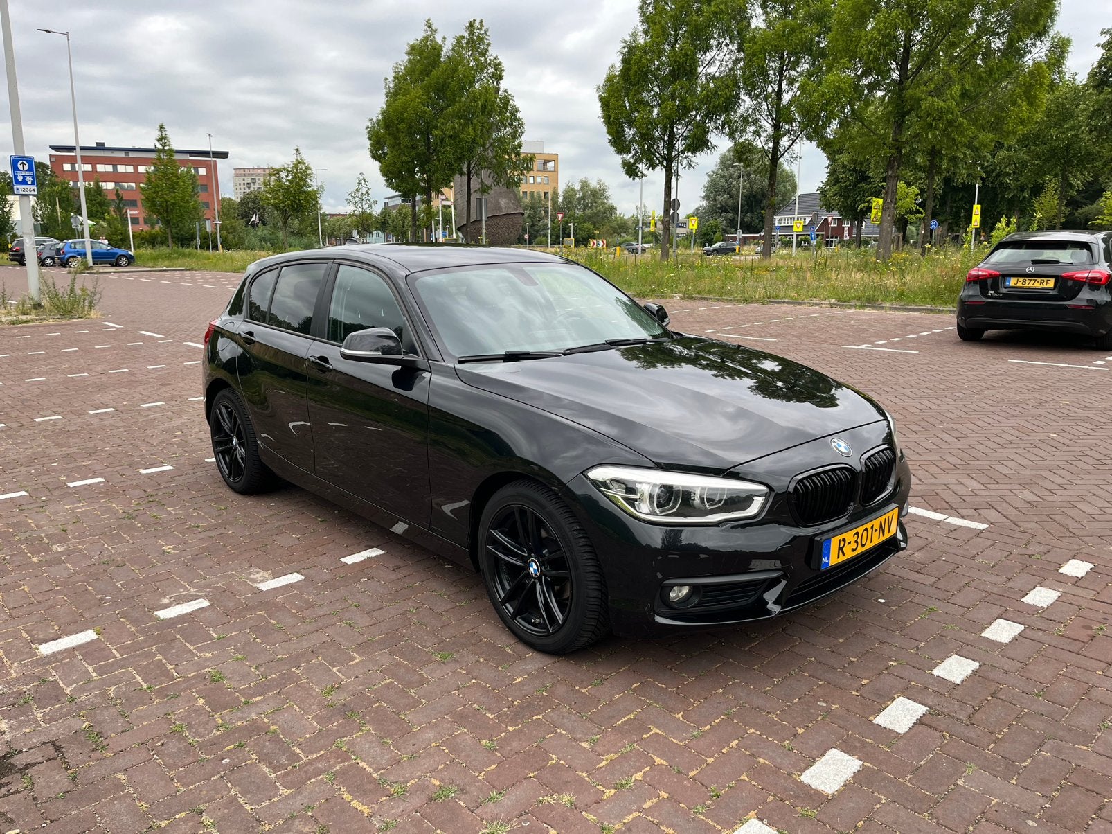 BMW 1-Serie 116D 85KW 5DR 2016 Zwart, Auto's, 1-Serie, Zwart, Particulier, 3 cilinders