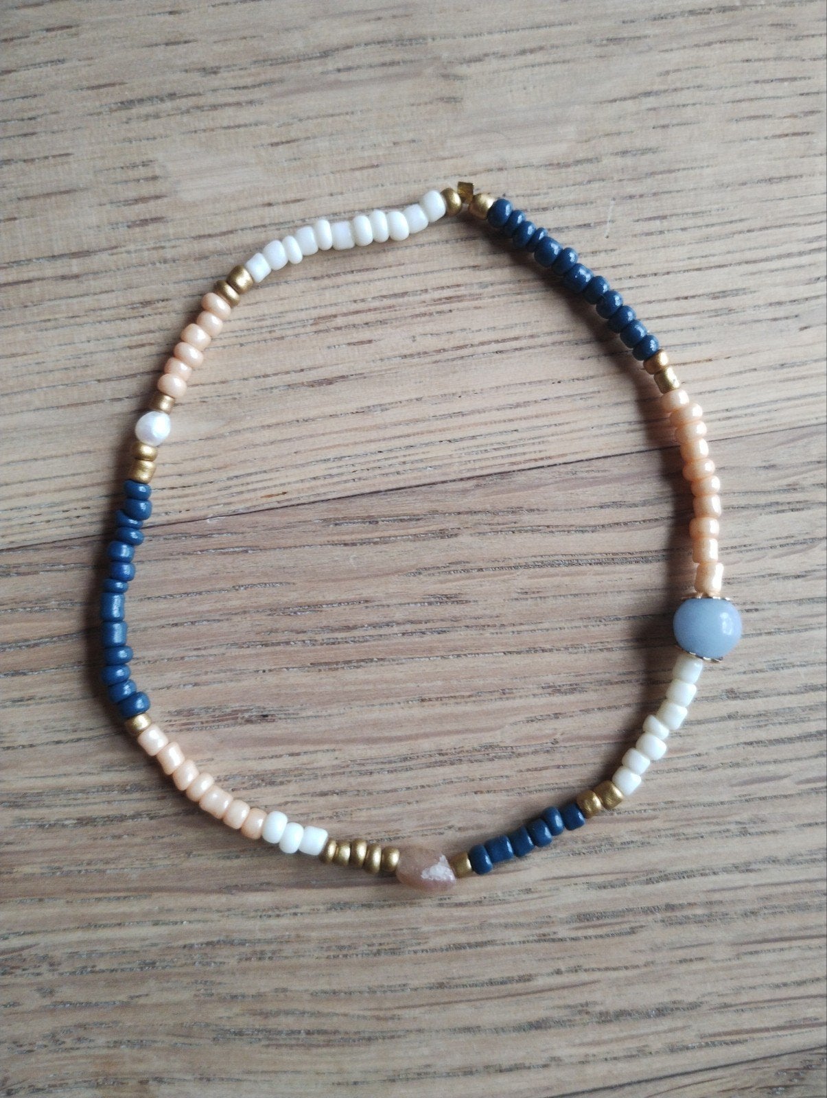 Handgemaakte armband in blauwtinten, Ophalen of Verzenden, Nieuw