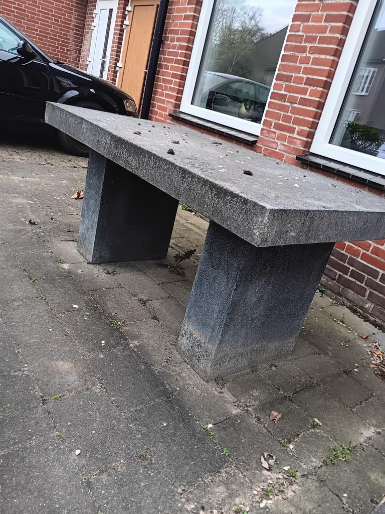 Betonnen tuintafel, gratis af te halen., Tuin en Terras, Tuintafels, Ophalen, Gebruikt, Rechthoekig, Overige materialen