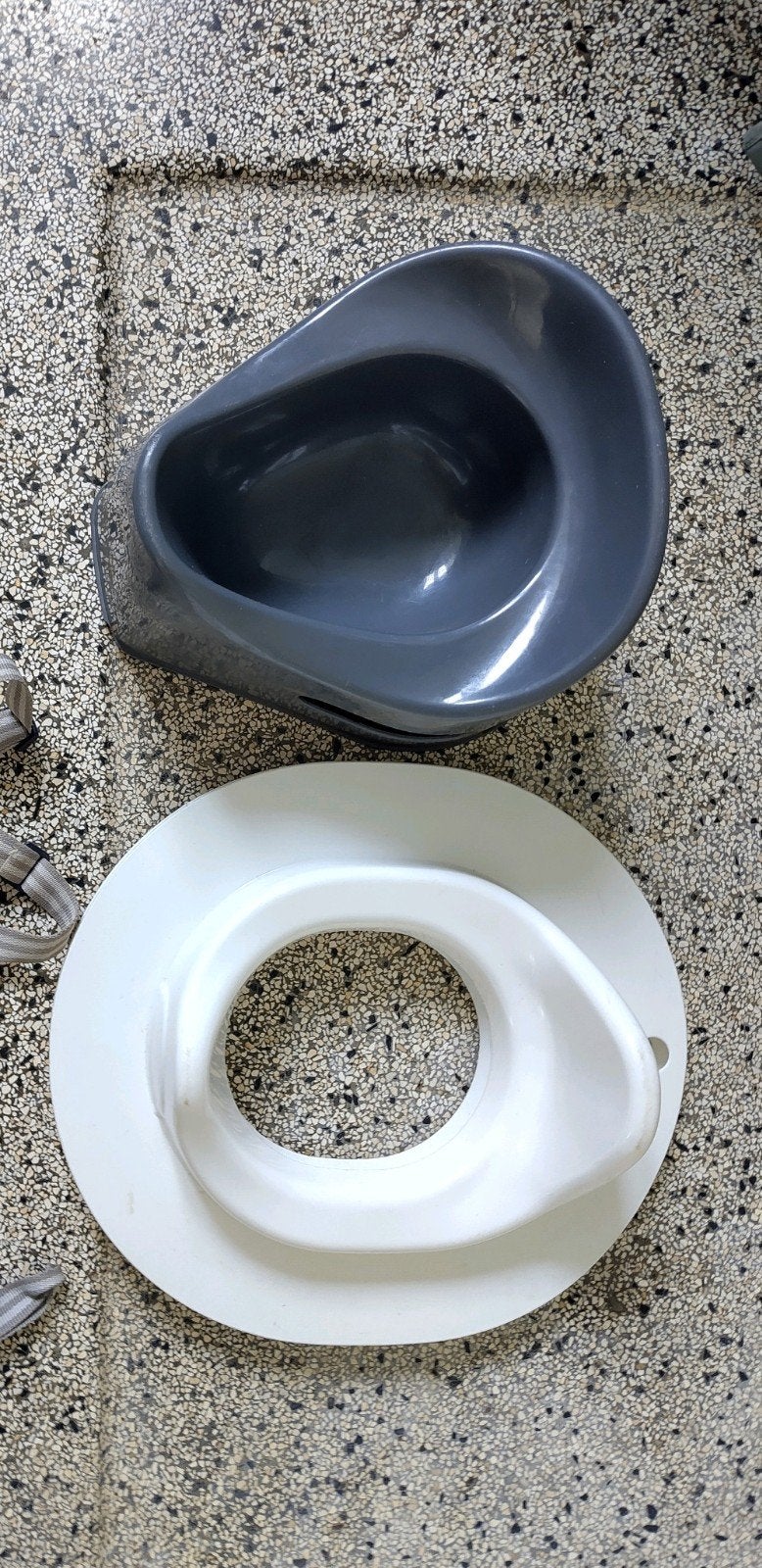 gratis: potje en 2x wc verkleiner, Ophalen, Gebruikt
