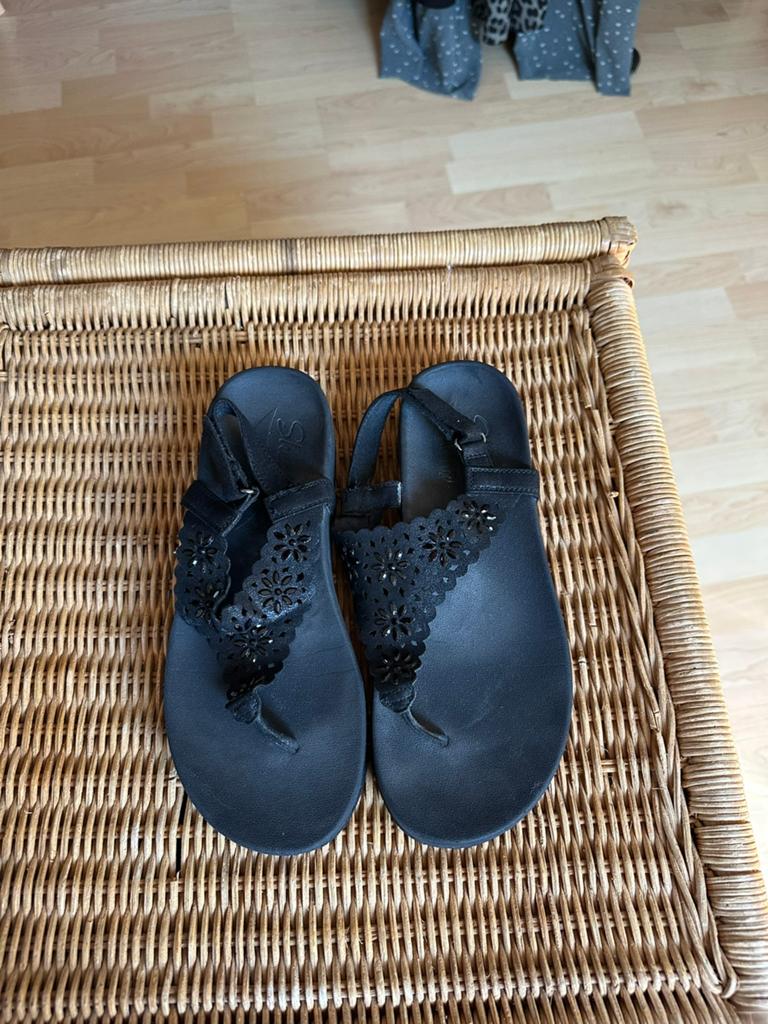 Skechers ArchFit, Kleding | Dames, Zwart, Zo goed als nieuw, Sandalen of Muiltjes, Ophalen of Verzenden