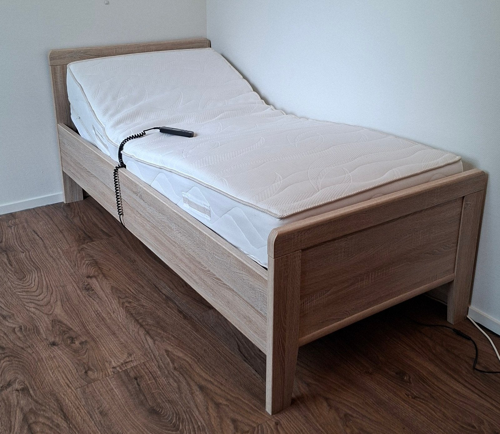 Eenpersoons bed 90x200, Ophalen