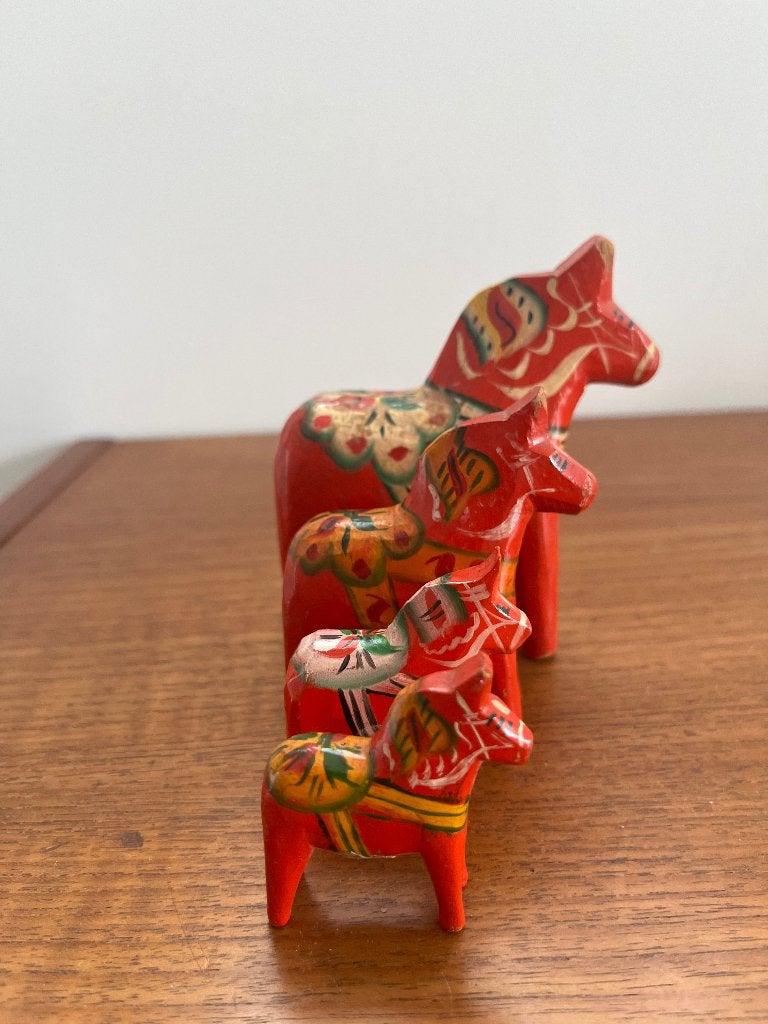 Dala paardjes, Antiek en Kunst, Kunst | Designobjecten, Hout, Ophalen of Verzenden, Handgemaakt, Rood