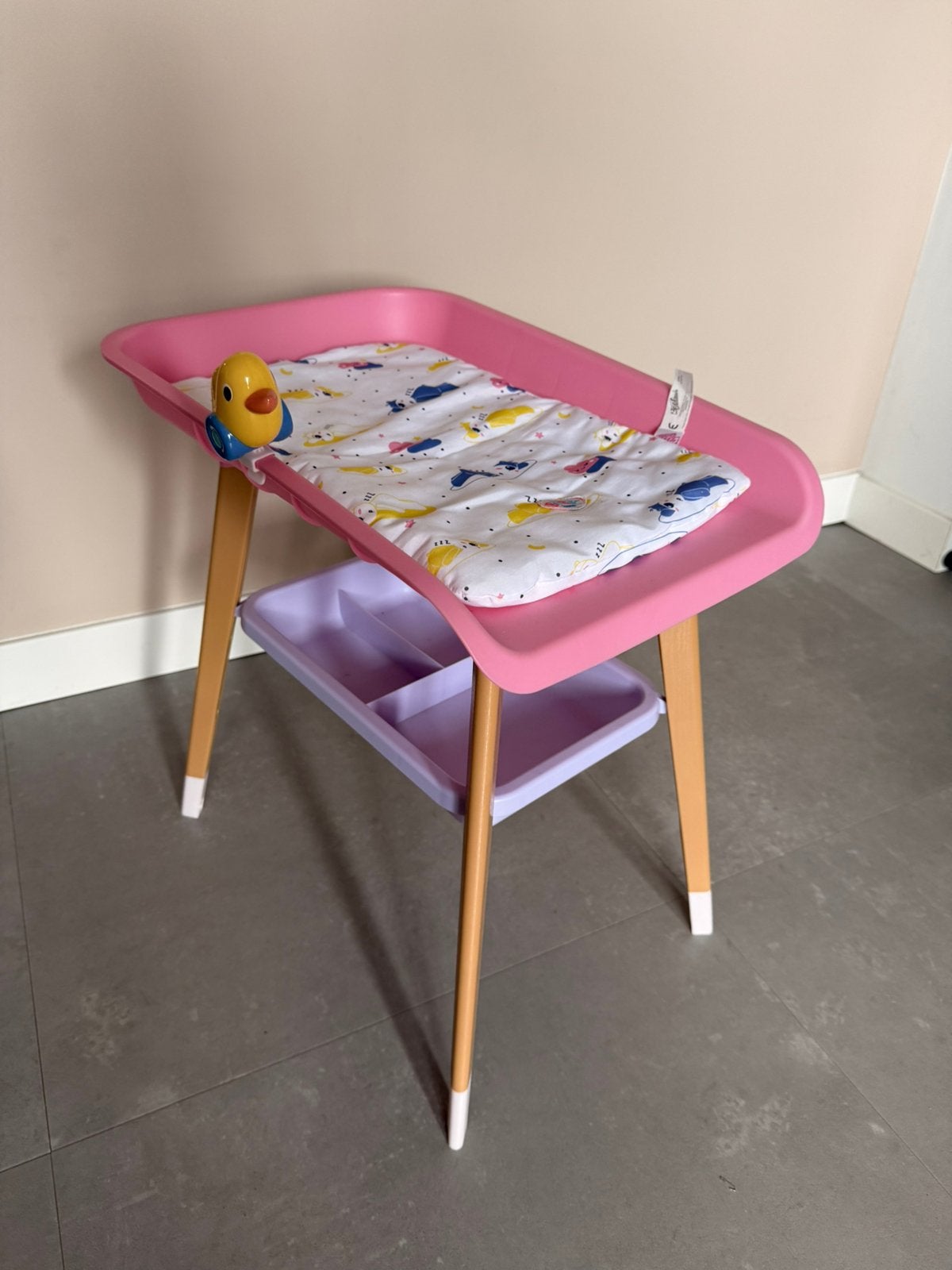 Baby Born aankleedtafel, Ophalen, Zo goed als nieuw