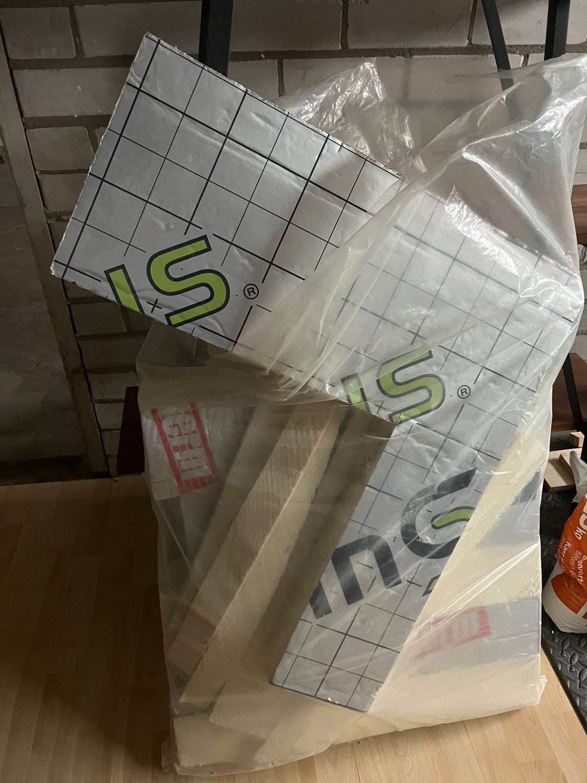 GRATIS - isolatiemateriaal, Ophalen, Overige materialen, 4 tot 8 cm, Zo goed als nieuw